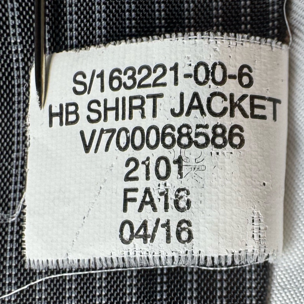 Banana Republic Quilted Lightweight Shirt Jacket in Gray - Picture 7 of 8